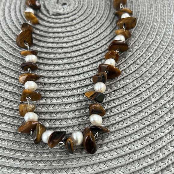 Tiger eye stones & pearl necklace 17” - Picture 3 of 5
